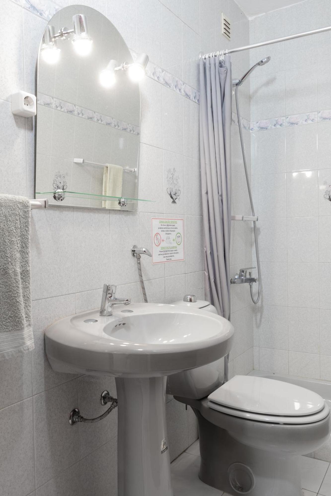 Blife Martinya House - Private Rooms And Apartments Olhão المظهر الخارجي الصورة